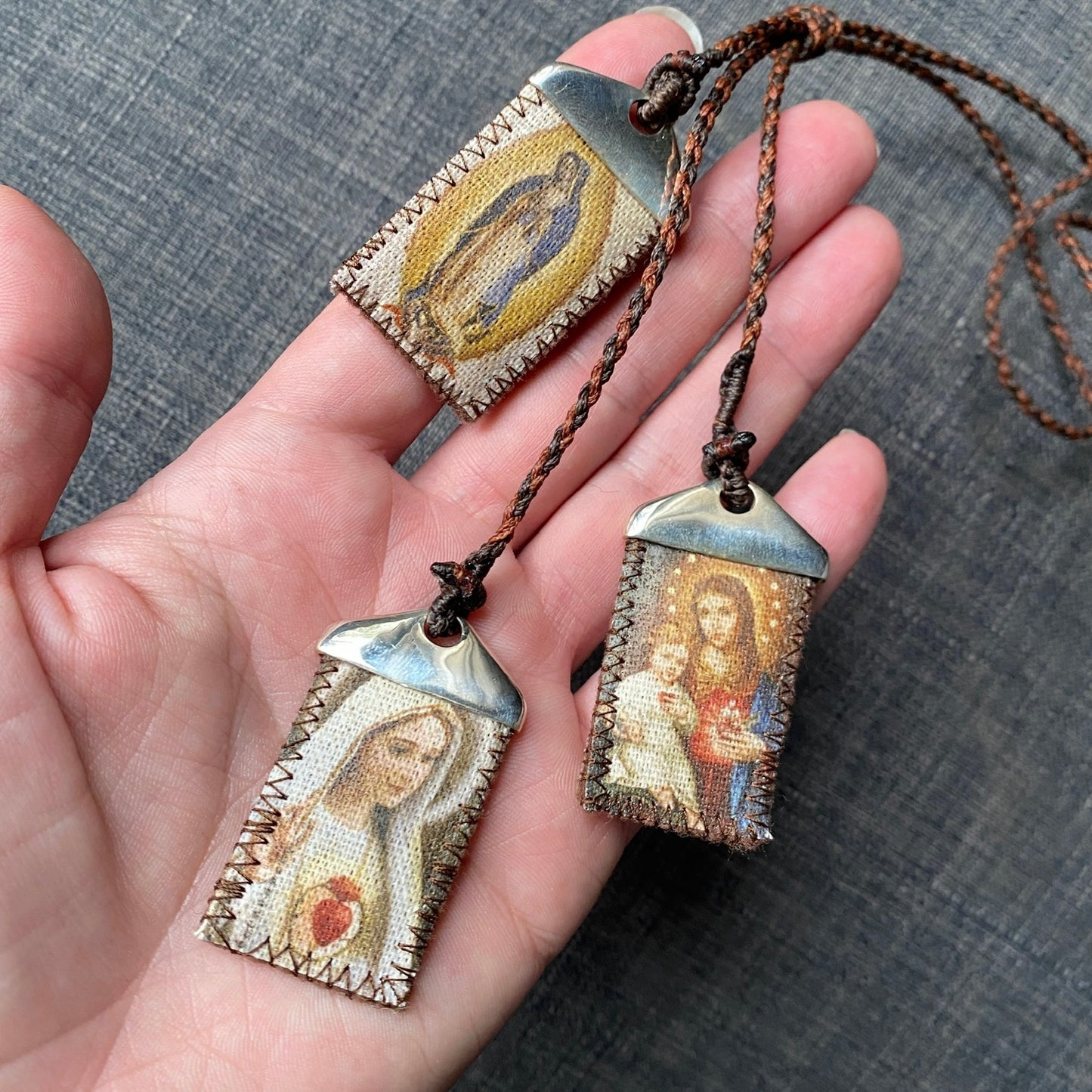 Escapulario triple en plata.925 (Guadalupe-Fátima-Sagrado).